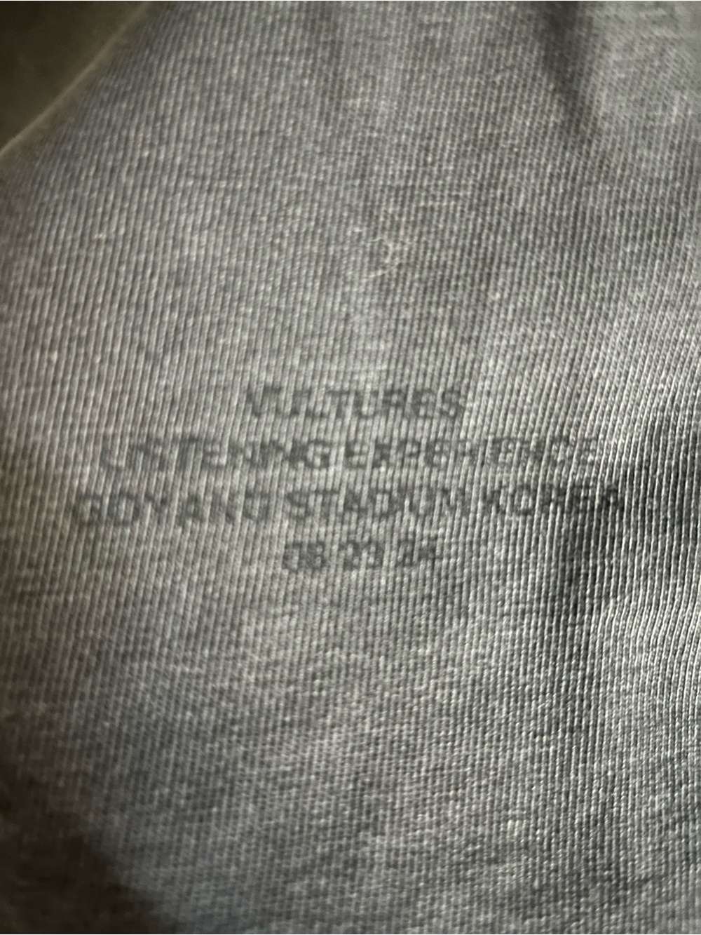 Yeezy Vultures Korea Exclusive Tee - Picture 5 of 6